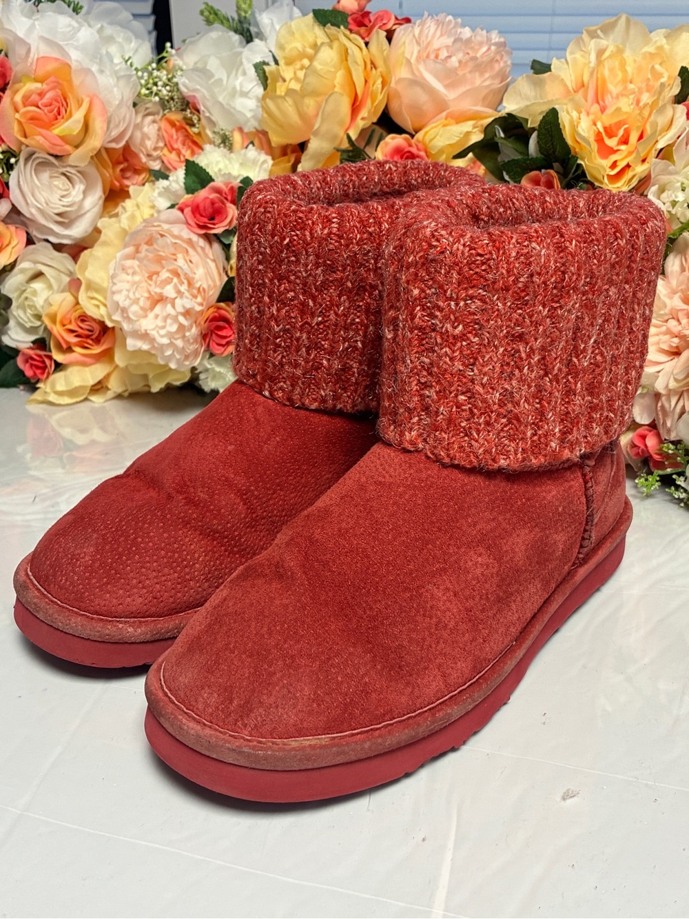 LAMO Empire Red Suede Knit Cuff Water Resistant Winter Boots Approx Women’s 7.5